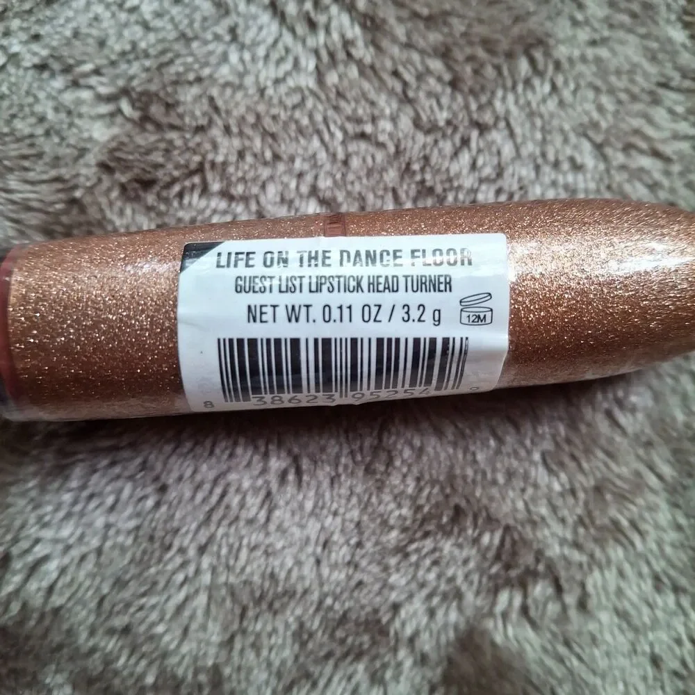Revolution Life On The Dance Floor Head Turner Lipstick - Mauve, Cold Red Sealed